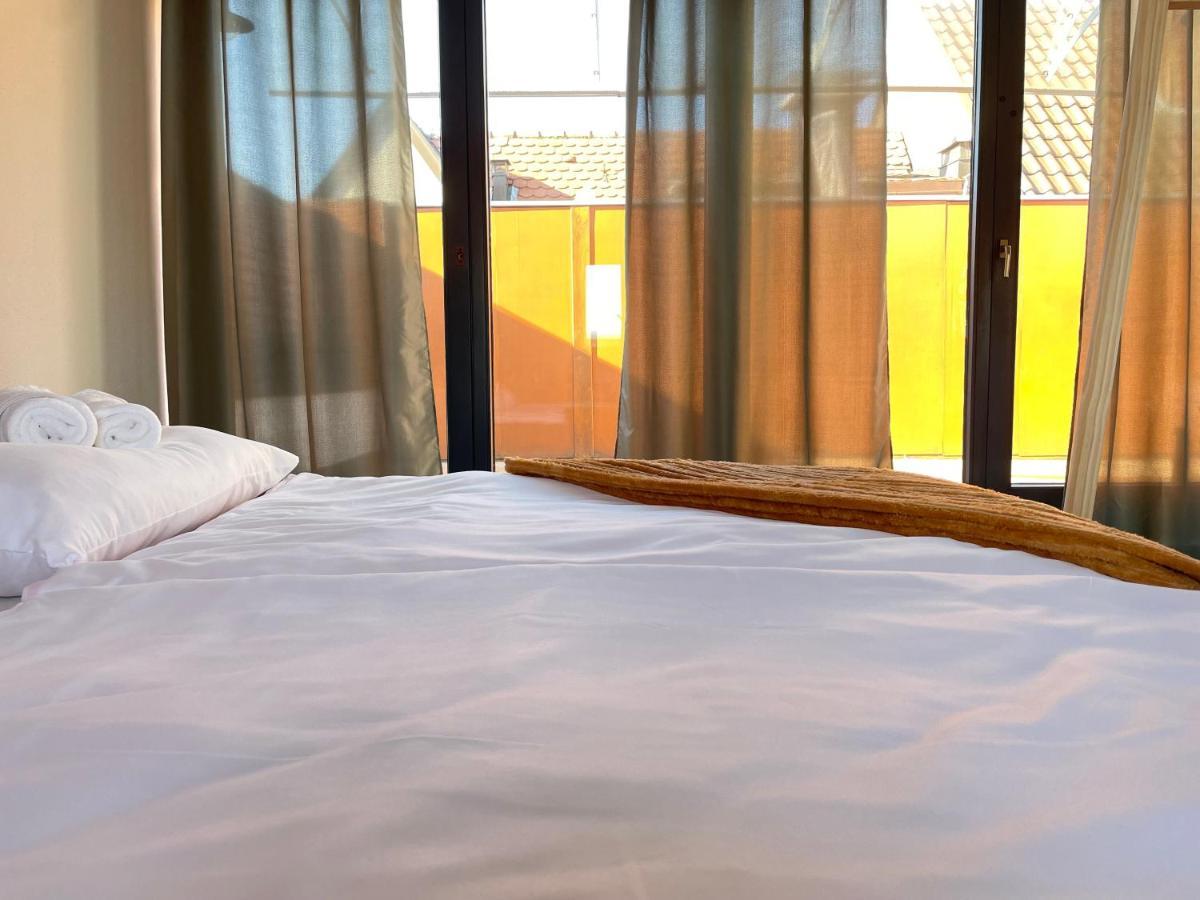 Amao-Green I 90Qm I Penthouse Maisonette Mit Rooftop I City Center I King-Size Betten لار المظهر الخارجي الصورة