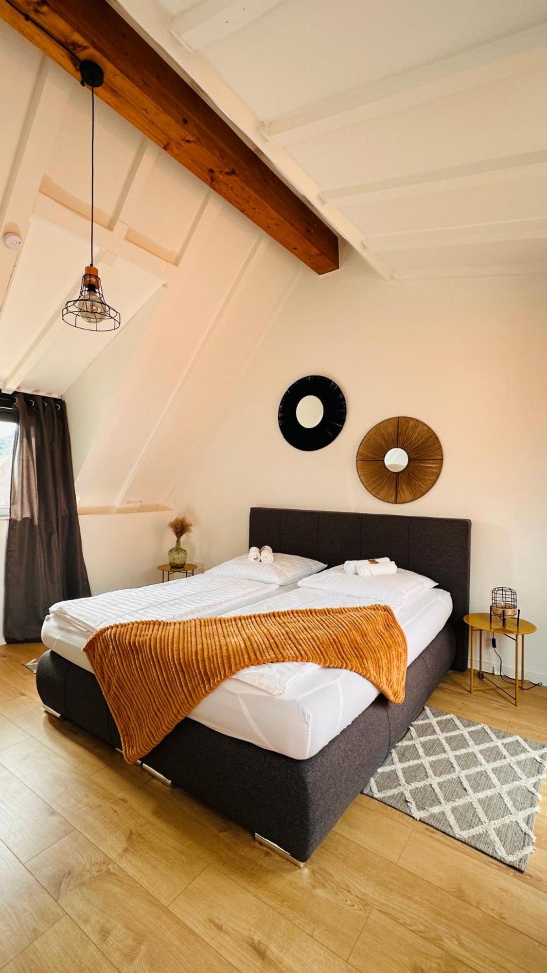 Amao-Green I 90Qm I Penthouse Maisonette Mit Rooftop I City Center I King-Size Betten لار المظهر الخارجي الصورة